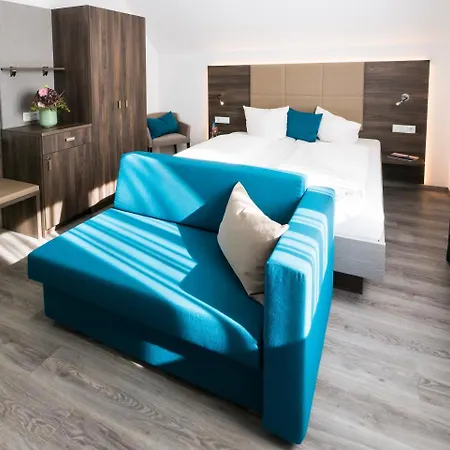 ホテル Loewen Garni -