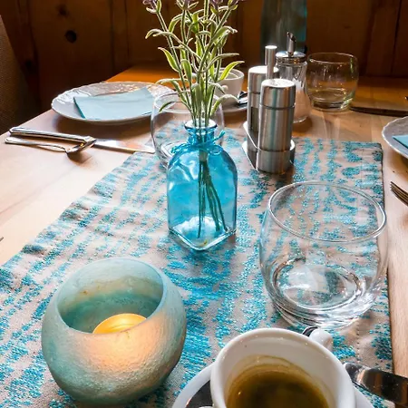 ホテル Loewen Garni -