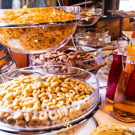 Loewen Garni - ホテル ルスト