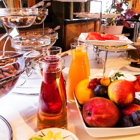 Loewen Garni - 3* ルスト