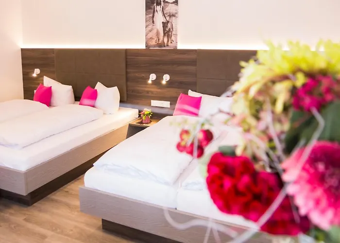 Hotel Loewen Garni - 3*