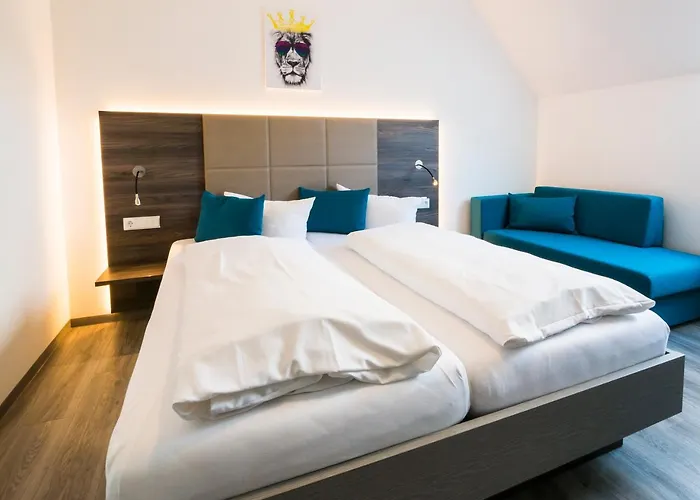 Loewen Garni - Hotel 3*