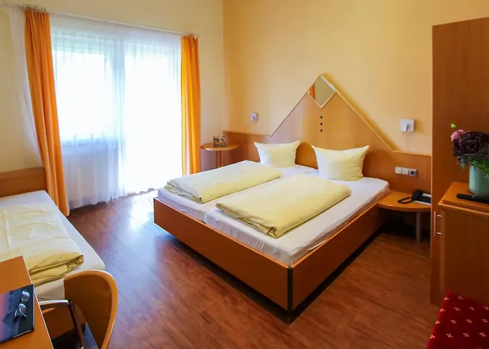 Loewen Garni - 3* Rust